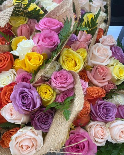 Carousel post from fallonsflowers.